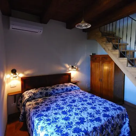 La Casina Sulle Mura Apartment *