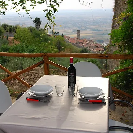Apartment La Casina Sulle Mura Cortona